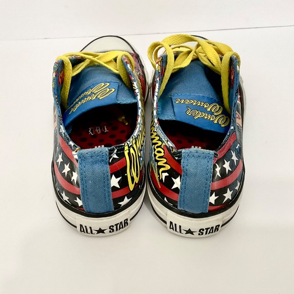 Converse All Star DC Comics Wonder Woman Low Top Style 131719F Size 8 WMN/6MEN - Picture 5 of 7